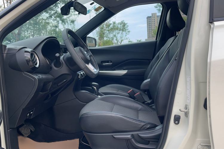 Used Nissan Kicks 2018 1.5L CVT Smart Connect Luxury Edition
