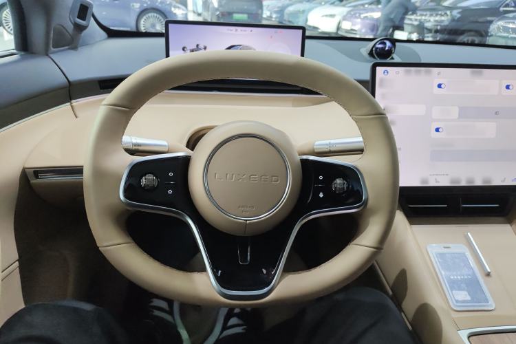 Used Hima Luxeed R7 2024 All-Electric 736 km Ultra
