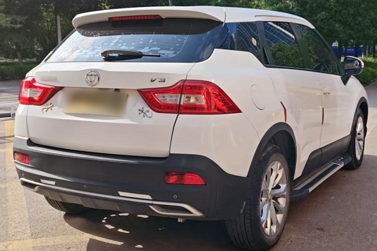 Used Brilliance V3 2020 1.6L Manual Comfort Starry Edition