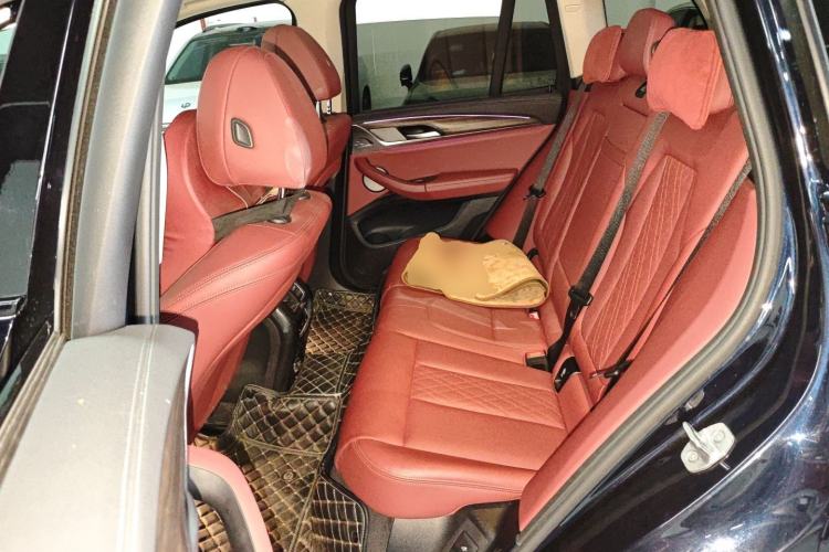 Used BMW X3 2022 Facelift xDrive30i Luxury Edition M Night Edition Package Left Rear Seat