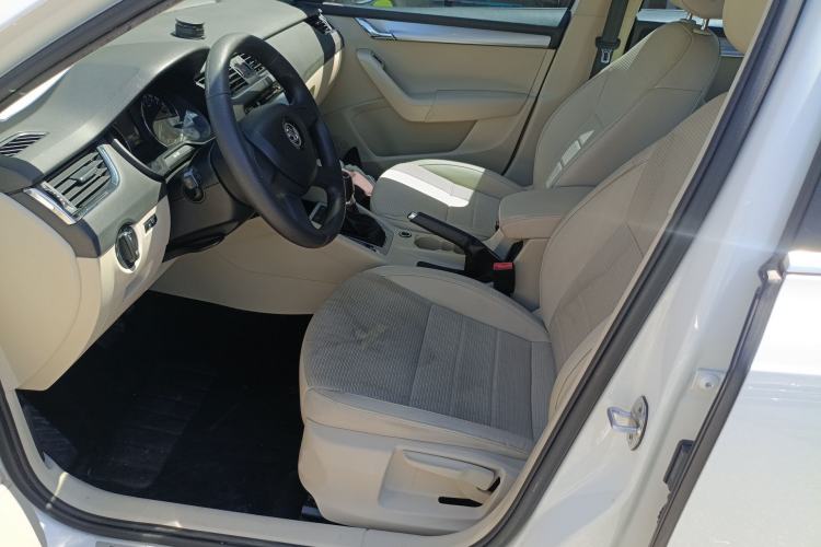 Used Skoda Octavia 2015 1.6L Automatic Yijie Edition