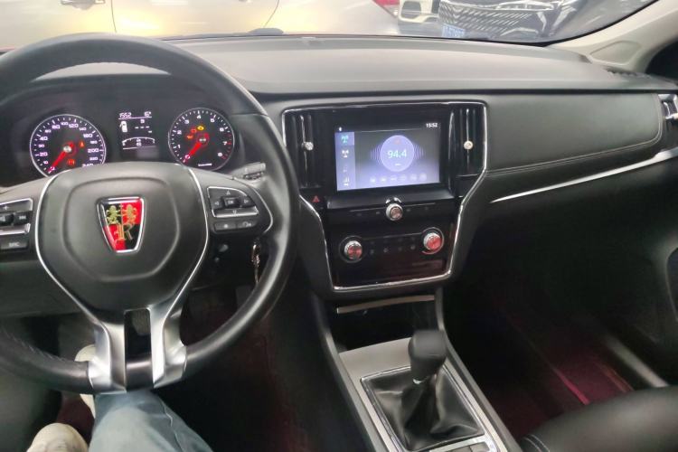 Used Roewe i6 2017 20T Manual Luxury Edition