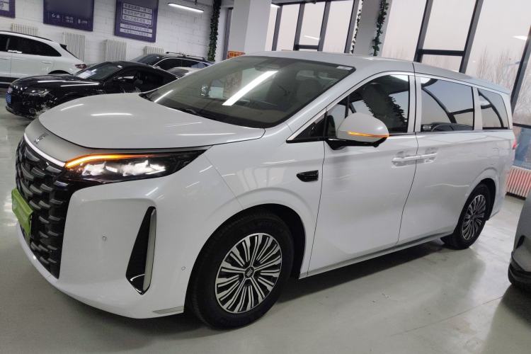 Used BYD Xia 2025 DM-i 1.5T 180km Beyond Edition
