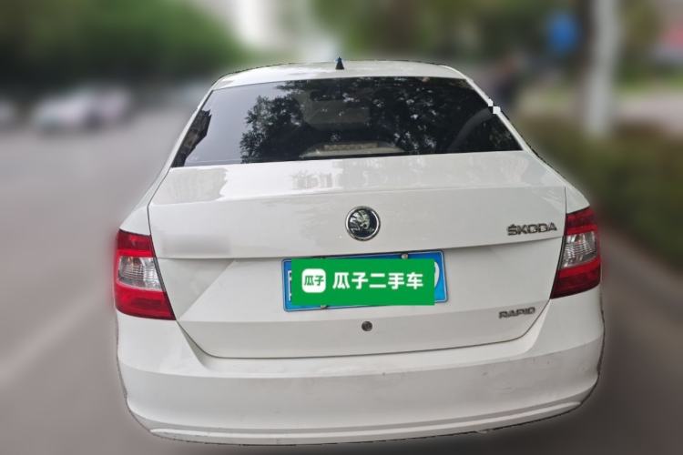 Used Skoda Rapid 2013 1.4L Manual Enjoyment Model