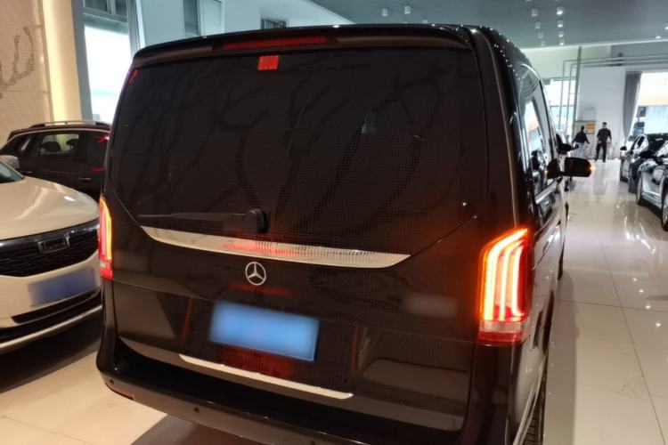 Used Mercedes-Benz V-Class 2021 V 260 Avantgarde Edition Rear