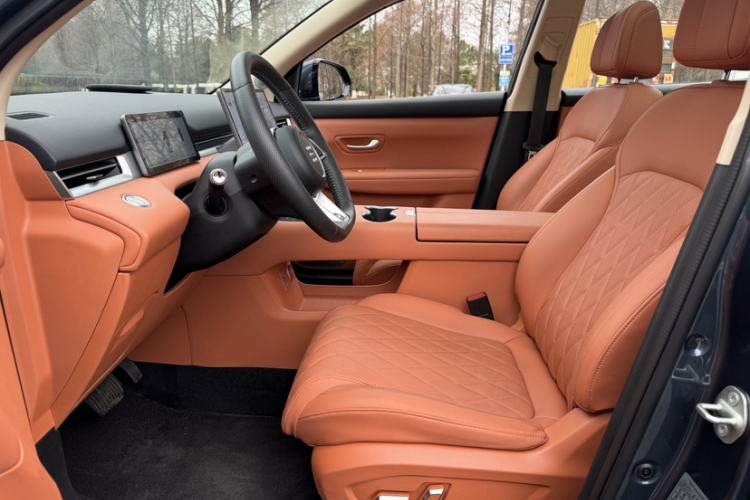 Used Landian E5 PLUS 2026 Model 165km Long-Range First-Adoption Version Ultra 5-seater
