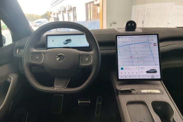 Used Nio ES7 2022 75 kWh Interior 4