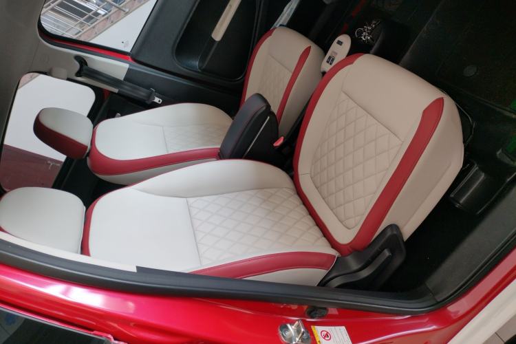 Used ORA Black Cat 2021 351 km Luxury Version Right Front Seat