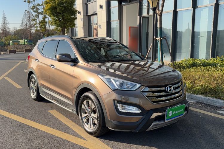 Used Hyundai Santa Fe 2013 2.4L Automatic Two-Wheel Drive Smart Version