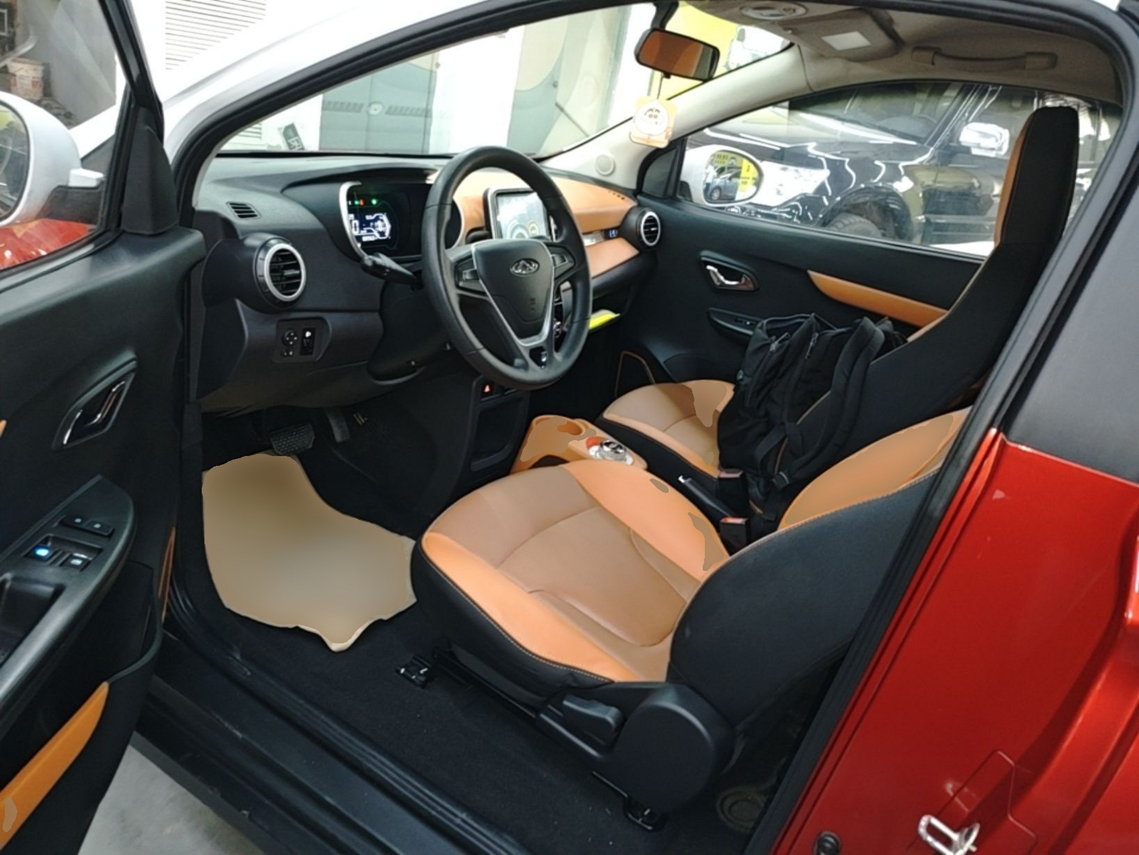 المقاعد الأمامية داخل السيارة