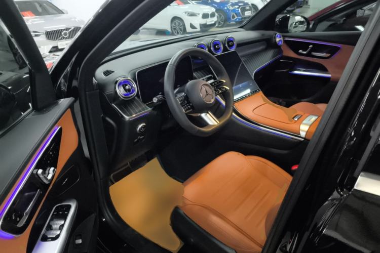 Used Mercedes-Benz GLC 2024 GLC 260 L 4MATIC Luxury Model 5 Seats