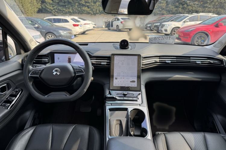 Used Nio ES8 2018 355 km Base Version 7-Seater Edition