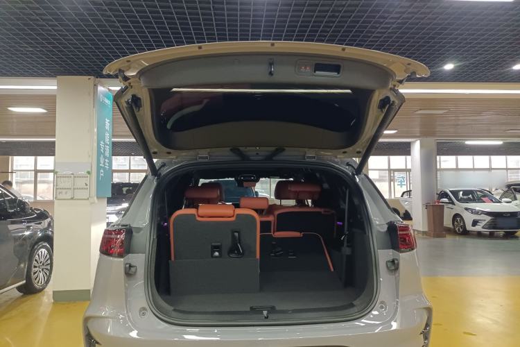 Used BYD Tang New Energy 2025 Model Smart Drive Version DM-i 175KM Prestige Version Trunk