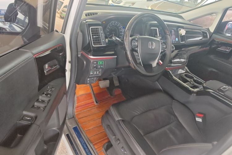 Used Honda Elysion 2019 2.0L Hybrid Luxury Edition

