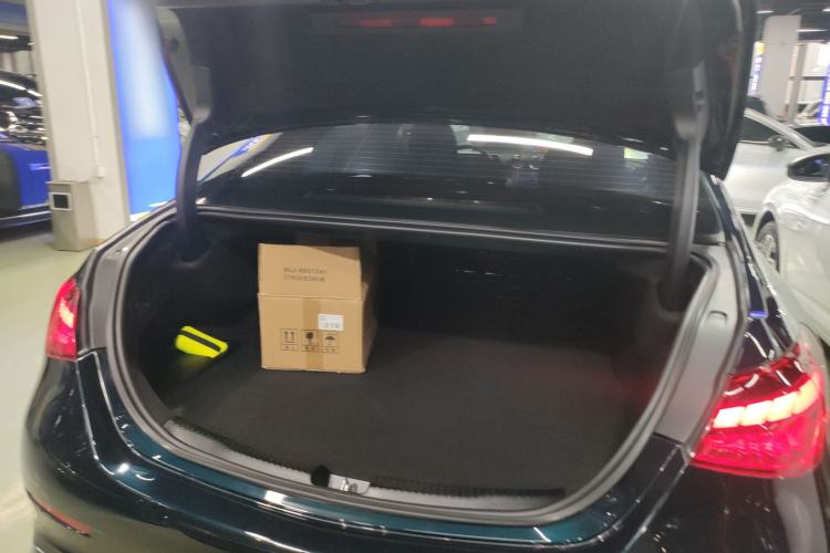 Used Mercedes-Benz C-Class New Energy 2023 C 350 eL Trunk