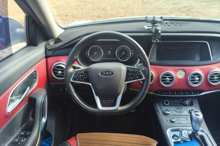 Used JAC Refine S7 2017 2.0T Automatic Luxury Model