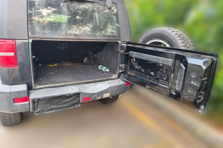 Used BAIC Off-Road BJ40 2016 40L 2.3T Automatic All-Wheel Drive Premium Edition Trunk