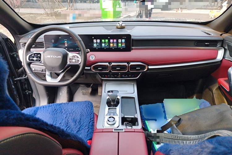 Used JETOUR X70 PLUS 2024 Champion Edition 1.5T DCT Champion MAX+ 5-seater Center Console