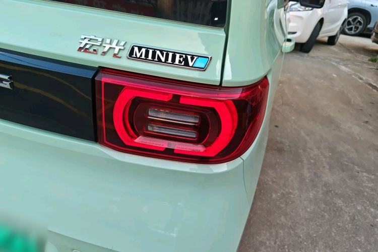 Used Wuling Hongguang MINIEV 2022 Macaron Fashion Model Lithium Iron Phosphate