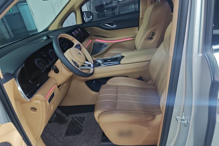 Used VOYAH Dream 2024 PHEV Extended-Range Premium Edition
