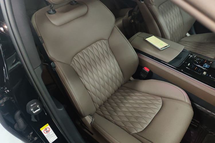 Used BYD Han 2025 DM-i 125KM Elite Model Right Front Seat