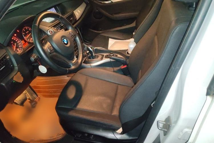 Used BMW X1 2014 sDrive18i Leading Model Interior 1