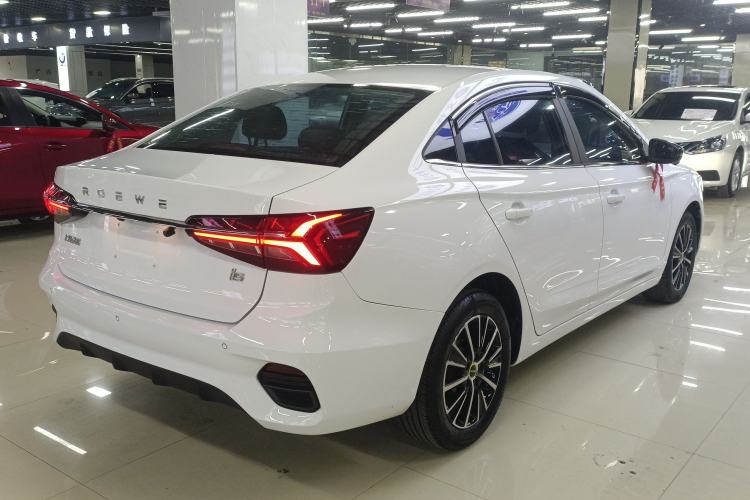 Used Roewe i5 2021 Revised Version 1.5L CVT Diamond Edition
