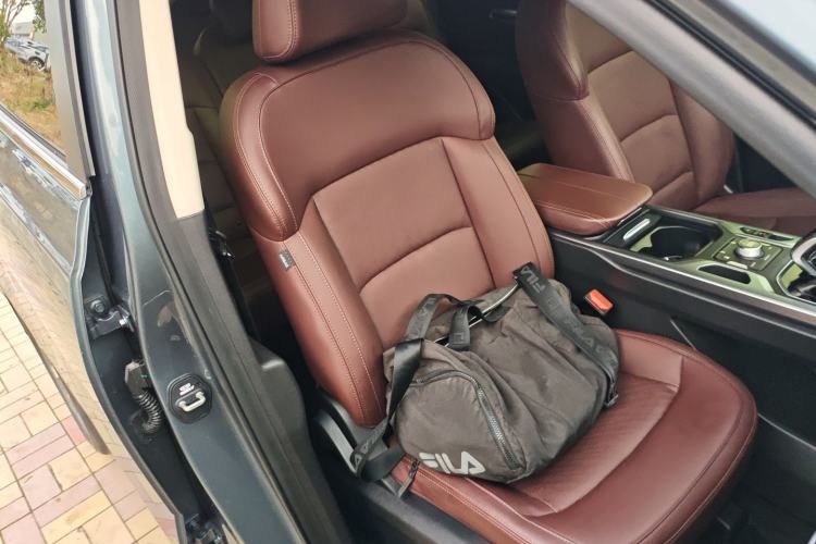 Used Geely Auto Haoyue 2022 1.8TD Automatic Prestige 7-Seater
