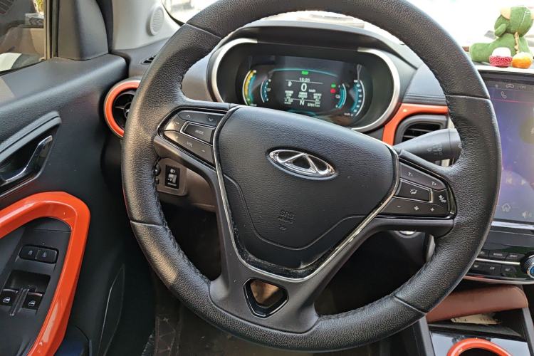 Used Chery QQ Little Ant 2021 150 000 Yuan Ant Fan Edition Ant Cool Version Lithium Iron Phosphate Steering Wheel