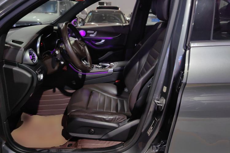 Used Mercedes-Benz GLC 2018 GLC 300 4MATIC Luxury Model Left Front Seat