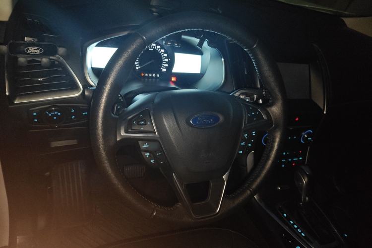 Used Ford Edge 2018 EcoBoost 245 Two-Wheel-Drive Titanium 7-Seater China V Standard
