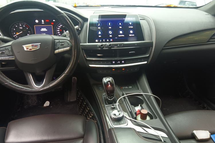 Used Cadillac CT5 2020 28T Platinum Sport Edition Center Console