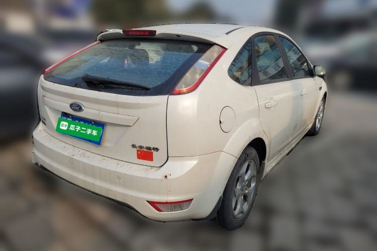 Used Ford Focus 2014 Hatchback Classic 1.8L Automatic Cool White Collector's Edition
