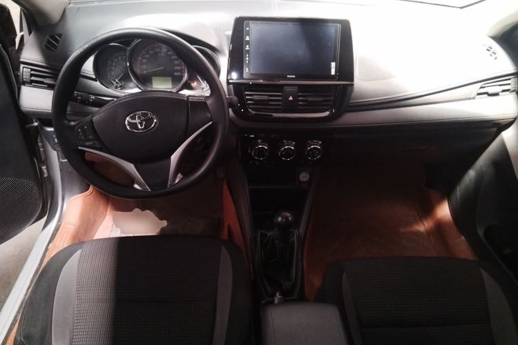 Used Toyota Vios 2021 1.5L Manual Trend Edition Center Console