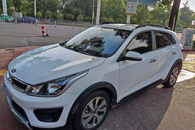 Used Kia KX Cross 2017 1.4L AT GLS