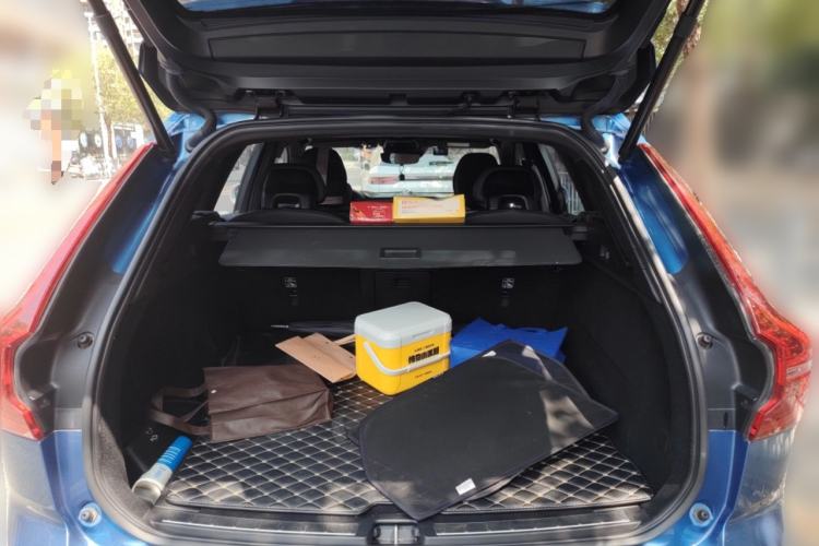 Used Volvo XC60 2019 T5 4x4 Zhiyuan Sport Edition China V Standard