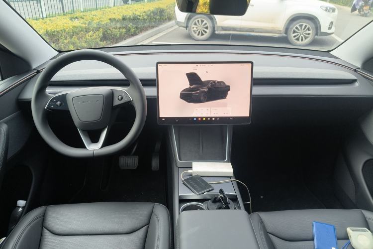 Used Tesla Model Y 2025 Rear-Wheel-Drive Version