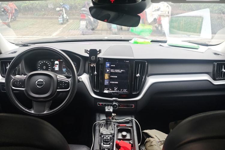 Used Volvo XC60 2019 T5 4x4 Smart Edition China V Standard
