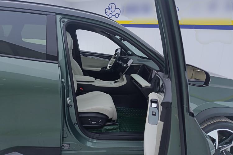 Used Geely Galaxy L7 2024 1.5T 115 km Starship Dragon Edition Right Front Seat