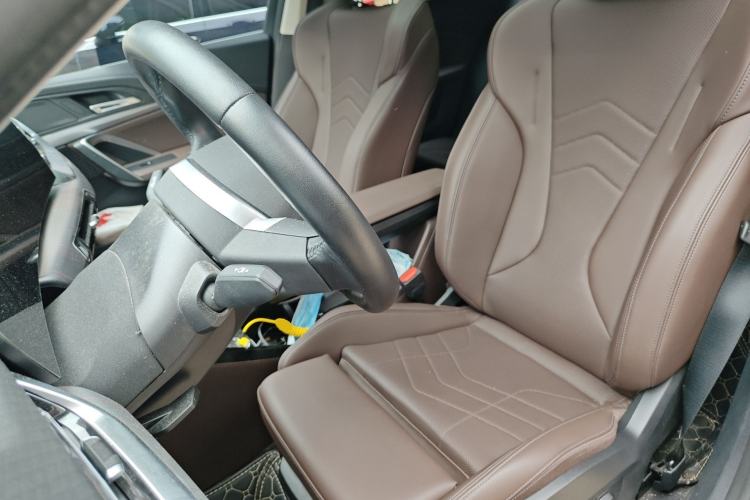 Used BMW X2 2024 sDrive25i M Sport Package Left Front Seat