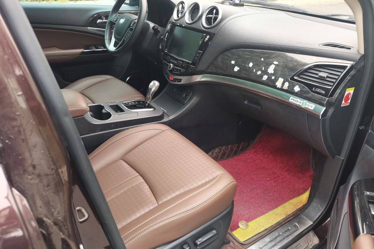 Used BYD S7 2015 2.0T Automatic Prestige Model
