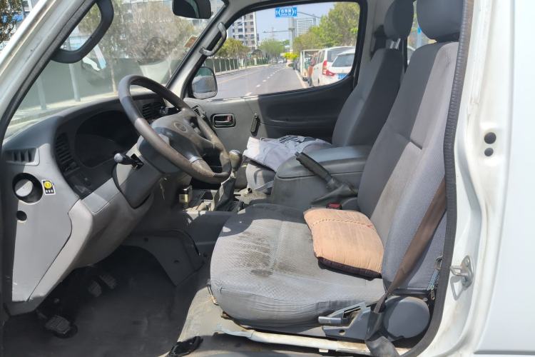 Used Jinbei Hiace 2018 2.0L Fifth-Generation Kuaiyun Luxury Standard Top 6-Seater V19S
