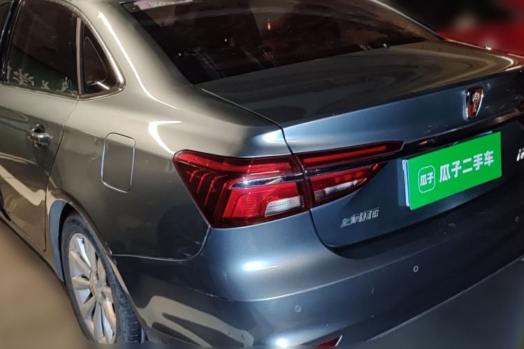 Used Roewe i6 2017 20T Automatic Internet Smart Edition

