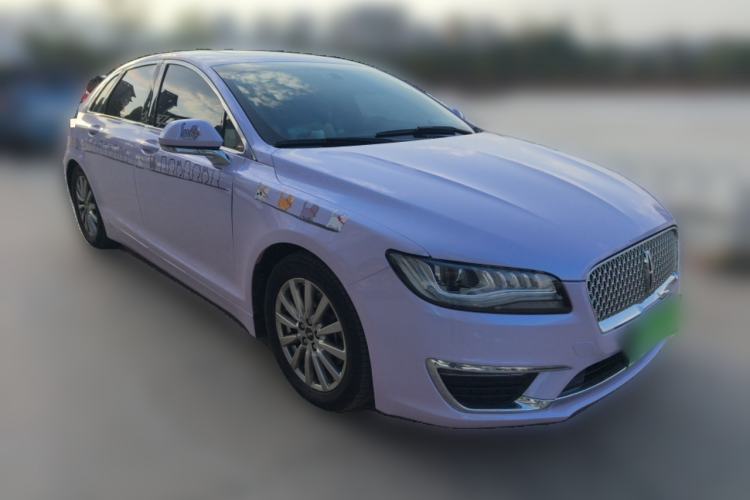Used Lincoln MKZ 2017 2.0T Luxury Edition Front Right 45 Deg