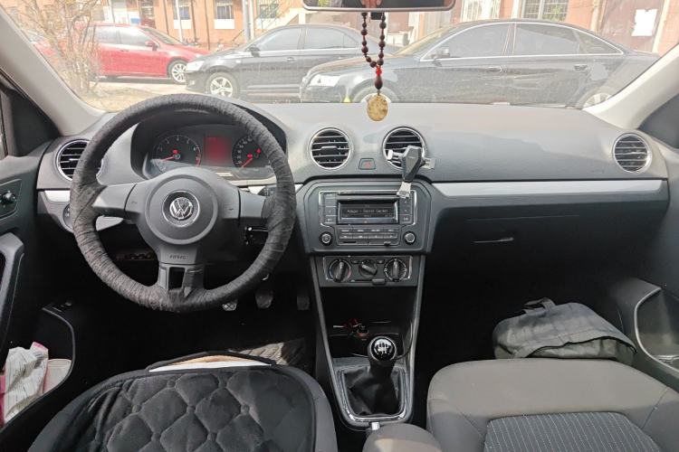 Used Volkswagen Jetta 2015 Zhuihui Edition 1.6L Manual Comfort Model
