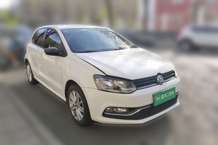 Used Volkswagen Polo 2014 1.4L Automatic Comfort Edition Front Right 45 Deg