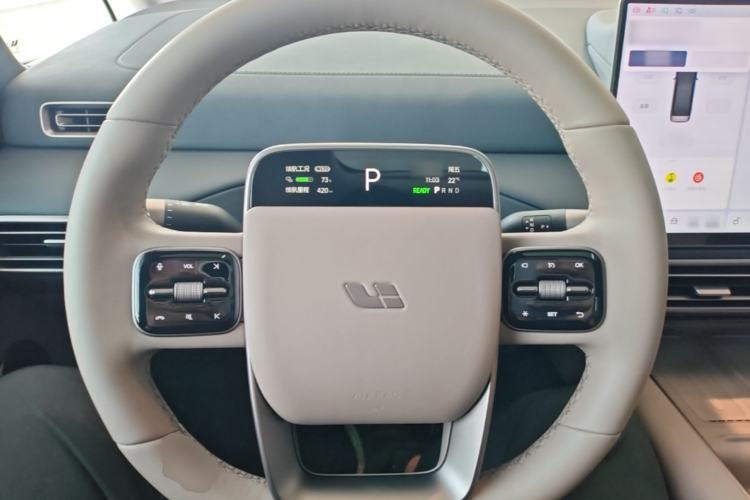 Used Li Auto MEGA 2025 Home Family Special Edition Steering Wheel