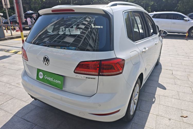 Used Volkswagen Golf 2016 230TSI Automatic Luxury Version
