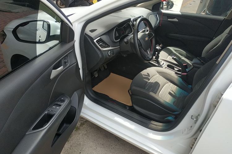 Used Chevrolet Monza 2019 320T Manual Xinxin Edition China VI Driver Seat