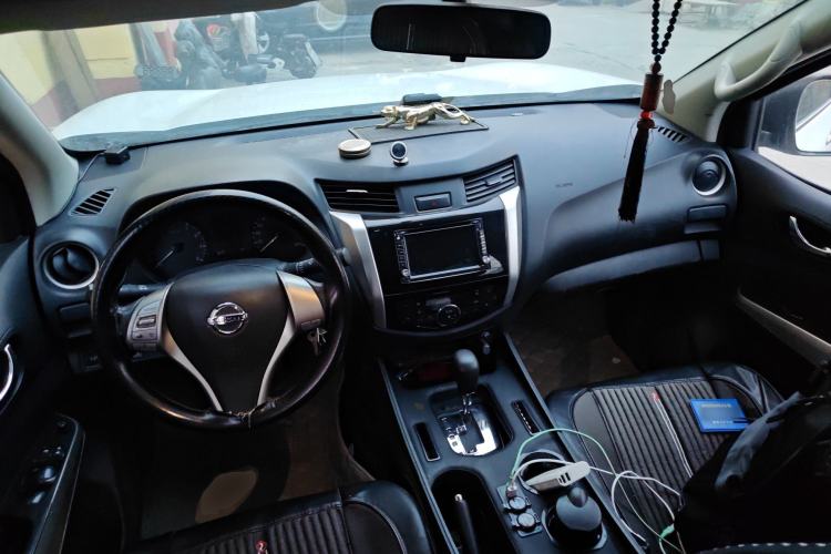 Used Nissan Navara 2017 2.5L Automatic 2WD Luxury Edition QR25